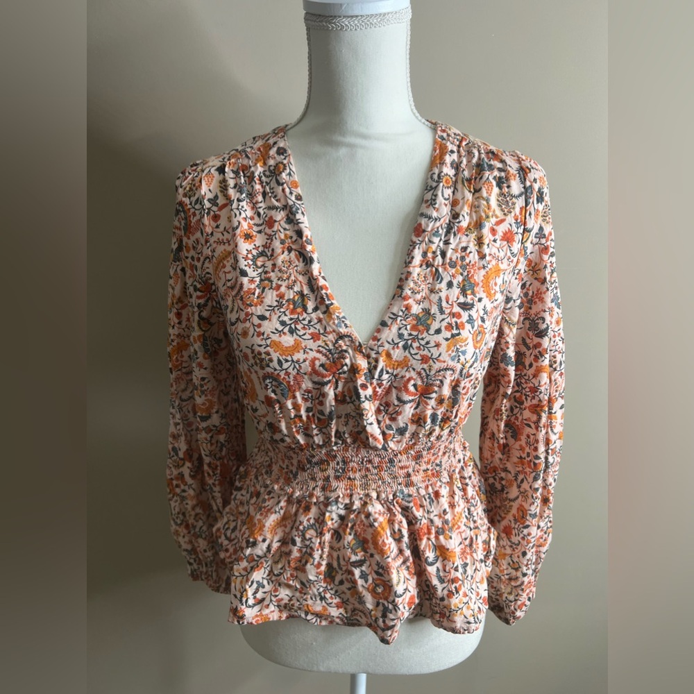Old navy v neck peplum top size small
